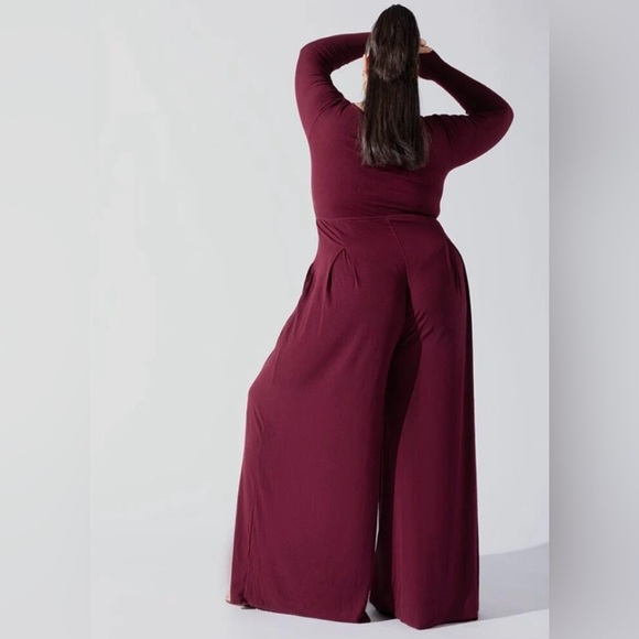 POPFLEX Go With The Flow Long Sleeve Jumpsuit in Vineyard Wine-Still Full Price - Picture 13 of 15